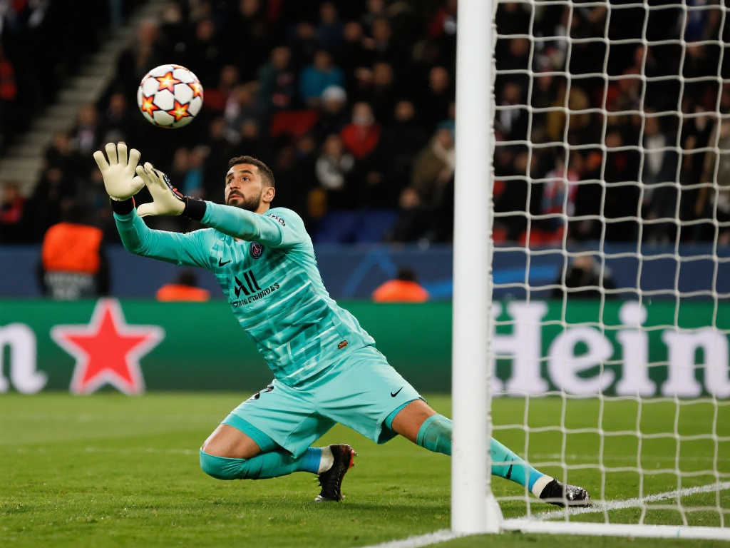 欧冠决赛在望！多纳鲁马神勇扑救助巴黎2比1晋级